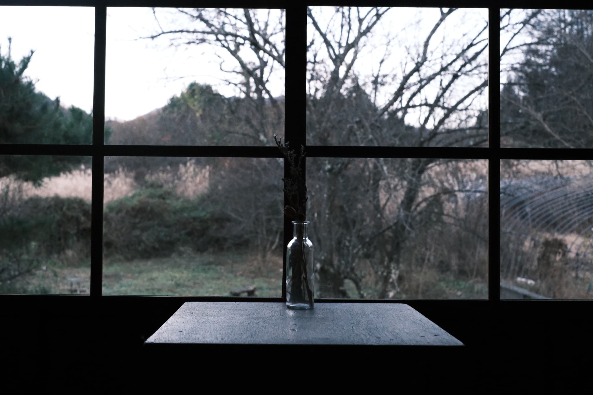 長野、月夜の蚕小屋